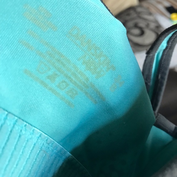 Sports bra blue with black trim light padding v neck very flattering pretty bra - Picture 5 of 5